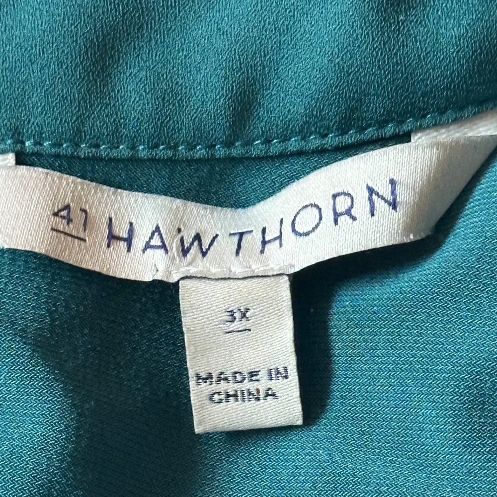 41 HAWTHORN - Clearwater Mixed Material Surplice Blouse 3X Plus | Dark Green - Picture 7 of 9